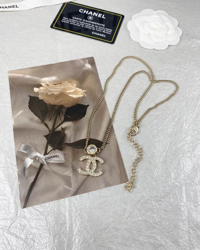 Chanel necklace 07yxh12